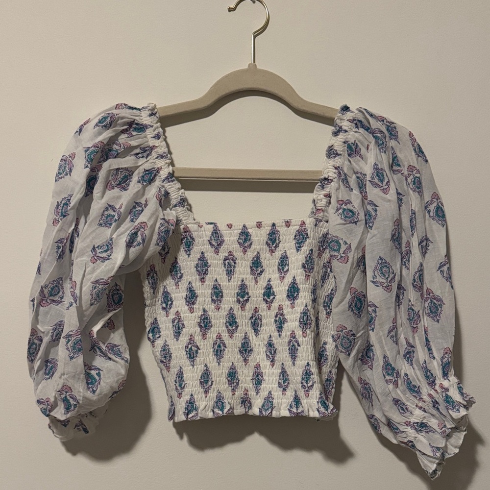 Billabong White and Blue Floral Cropped Blouse